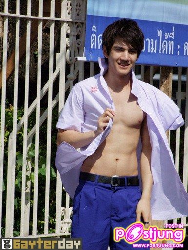 รวมภาพ เม้าส์ B.O.Y ในเรื่องโลมา