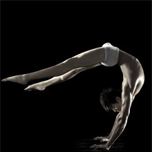 ตี๋ เบาๆ (แบบว่าตัวอ่อนมาก )