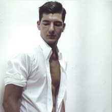 Andre Preti นายแบบ Dolce & Gabbana