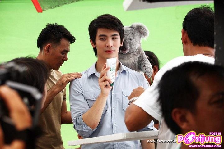 สนยุกต์ เบื้องหลังโฆษณา Tea Tree "kiss"