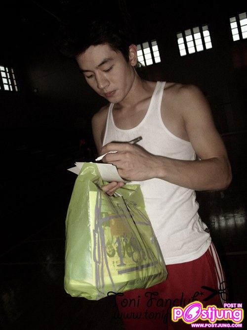 (เก็บตก) โทนี่ @กองถ่ายละครโลมากล้าท้าฝัน