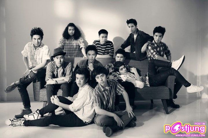 [New Photoshoot] August Band