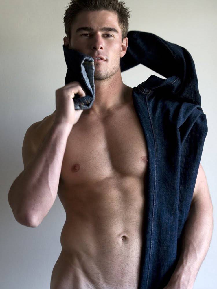 พาไปกอดก่อนนอนสักคนมั้ยครับ