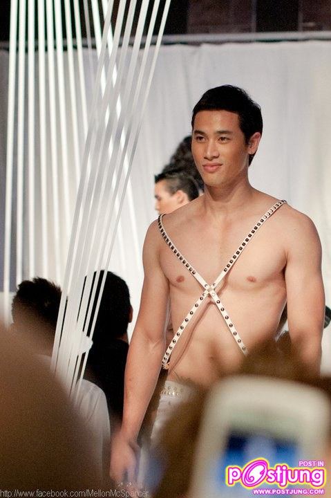 ภาพงาน [Launch Party] Grand-Opening attitude magazine Thailand 2011