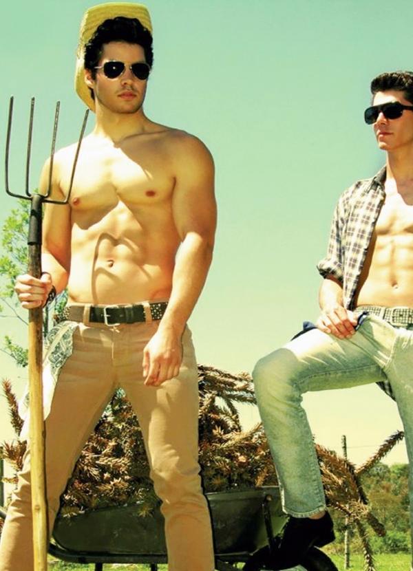 รวมนายแบบกางเกงในครับ