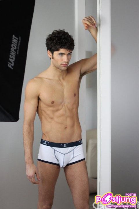 [Behind The Scenes] Men photoshoot for Under Gear