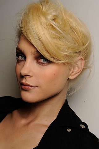 Jessica Stam ค่ะ