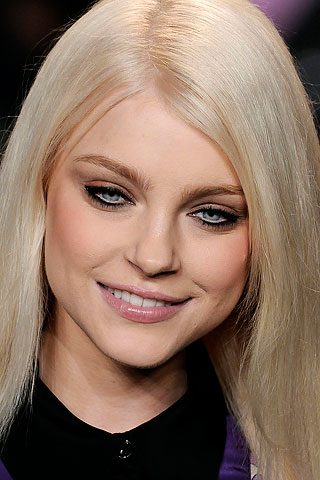 Jessica Stam ค่ะ
