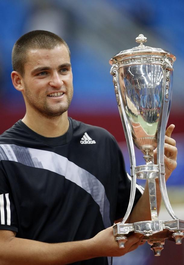 รัสเซีย *มิคาเอล ยูซนี่