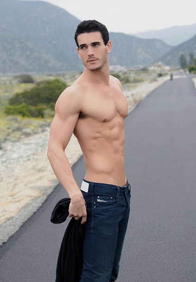 ชอบมั้ยครับนายแบบล่ำๆ