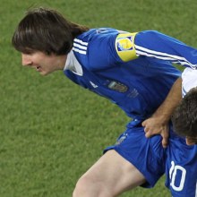 นักฟุตบอลที่ชอบพกห่อข้าวลงไปในสนามค่ะ น่ากินมั้ย