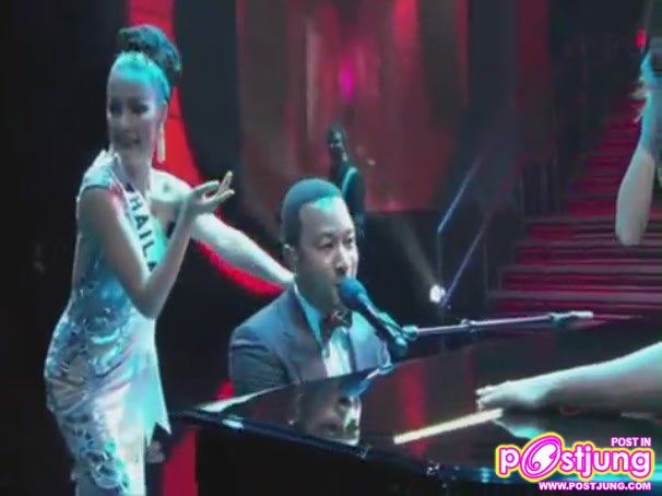 เป็นนางงามบนเวทีคนเดียวที่ได้อยู่ตำแหน่งโชว์นี้