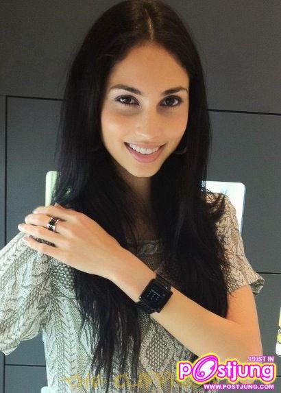 Deborah Henry Miss Malaysia 2011