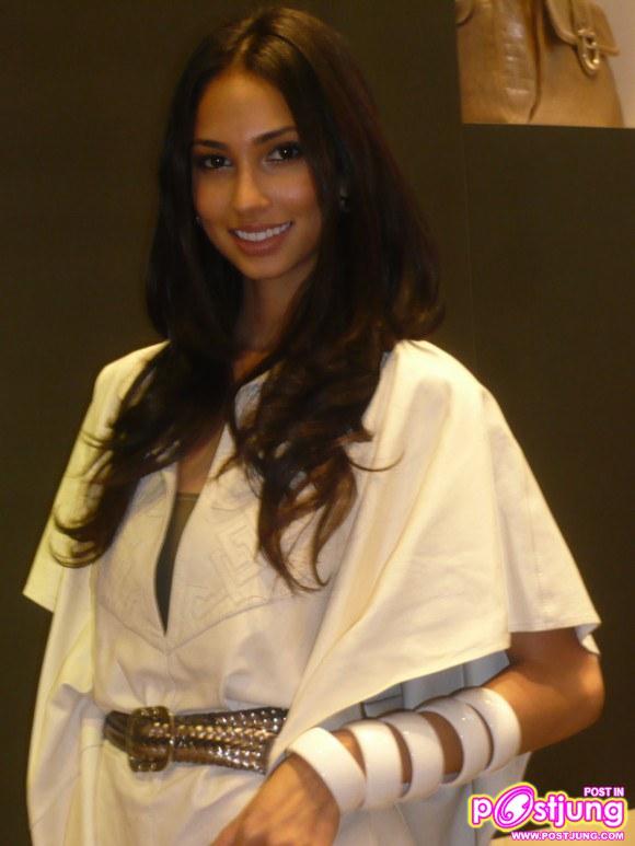 Deborah Henry Miss Malaysia 2011
