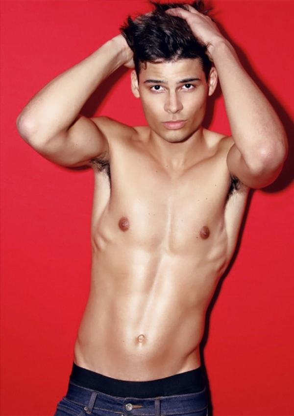 หล่อ เท่ ล่ำ