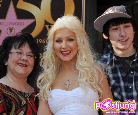 น้องชายกับแม่