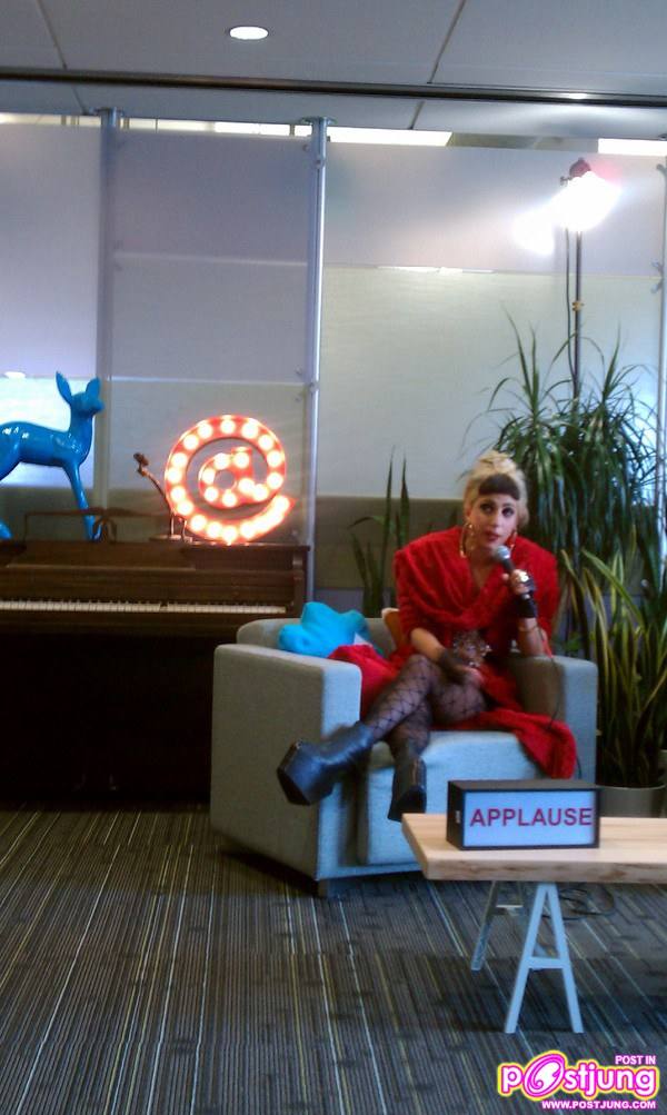 lady gaga & ไปสำนัหงานทวิตเตอร์ที่SanFrancisco