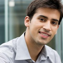 หนุ่มหล่อ จากกะเพรา