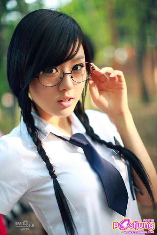 เด็กเเว่นน่ารัก