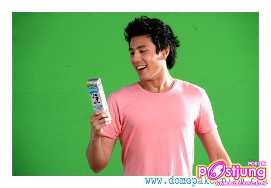 โดม เบื้องหลังถ่ายโฆษณายาสีฟัน..