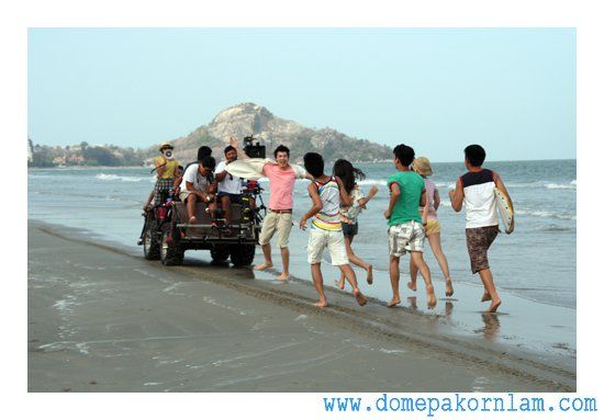 โดม เบื้องหลังถ่ายโฆษณายาสีฟัน..