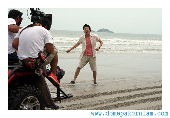 โดม เบื้องหลังถ่ายโฆษณายาสีฟัน..