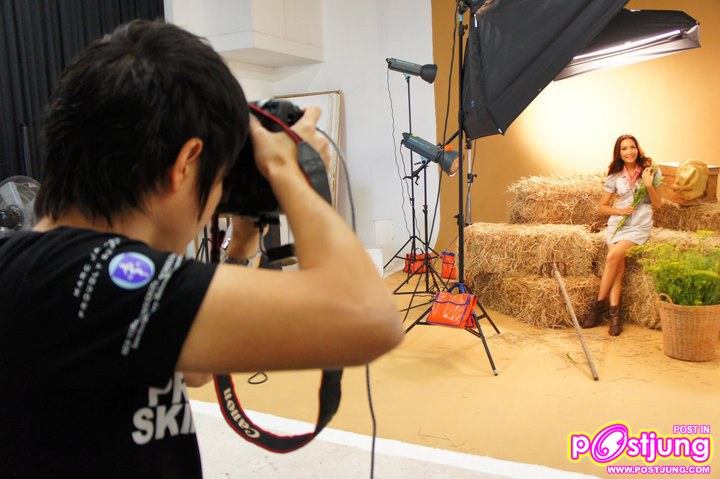 เอ๊ะ อิศริยา เบี้องหลังถ่ายนิตยสารชีวจิต มีนาคม 2554