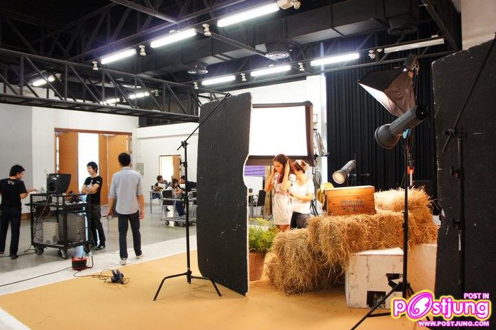 เอ๊ะ อิศริยา เบี้องหลังถ่ายนิตยสารชีวจิต มีนาคม 2554