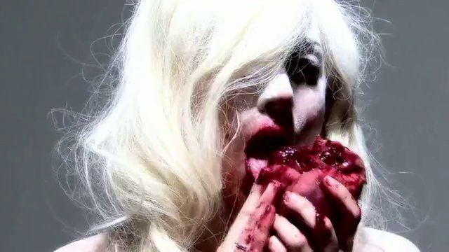 lady gaga & twitter follower 9,000,000 P