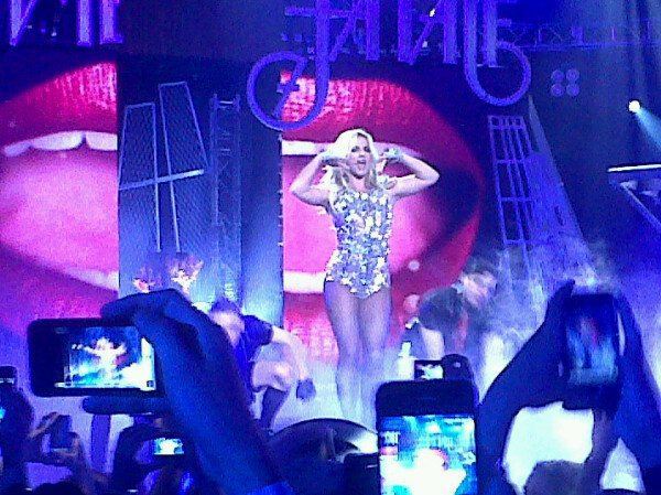 PRESS RELEASE: BRITNEY SPEARS DELIVERS SURPRISE PERFORMANCES