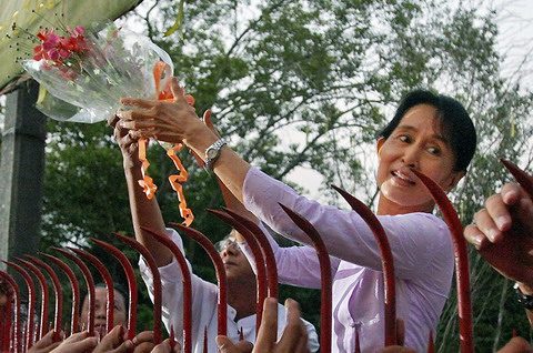 ออง ซาน ซูจี สตรีเหล็กแห่งประชาธิปไตยพม่า