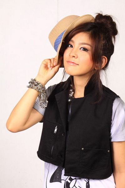 หนูนา สาวใสร้อยล้าน