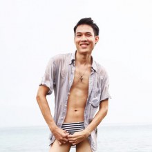 หนุ่มน้อยที่คุ้นน่าคุ้นตาบ่อย ๆ กะหุ่นแบบเล็ก ๆ น่ากิน