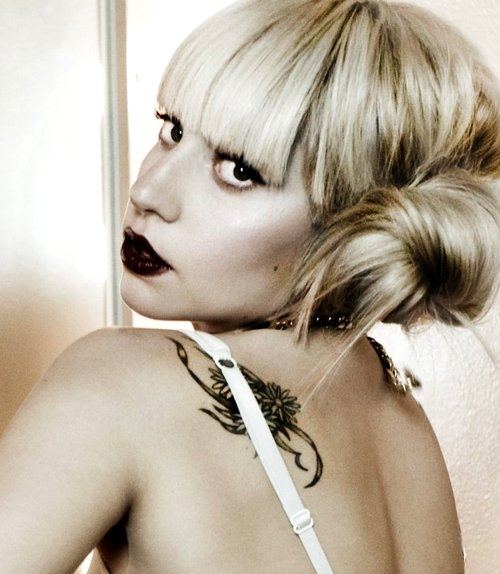 lady gaga & โรครุ้มเร้า