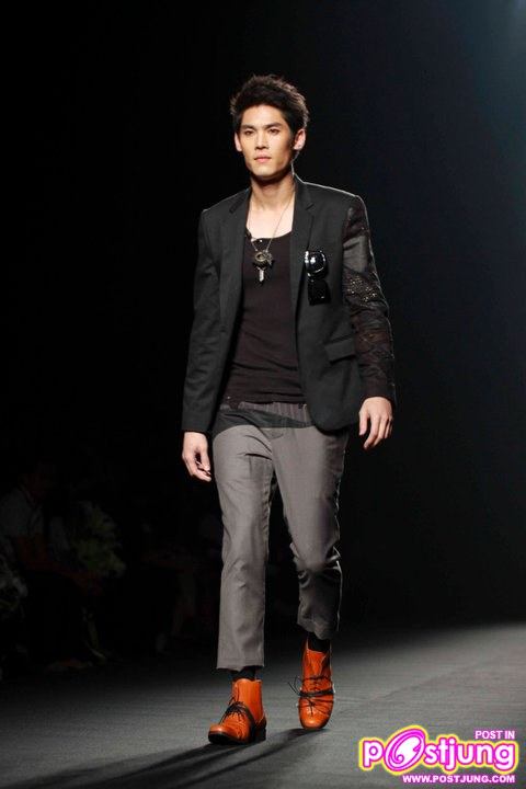 Bangkok International Fashion Week S/S 2011(Brand : 27Nov.)