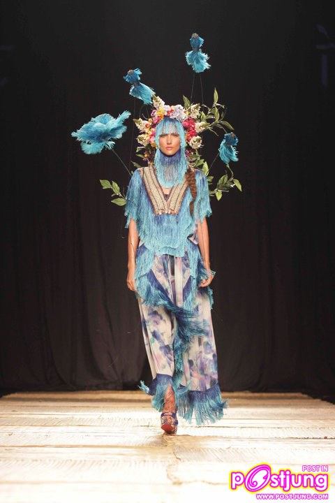 Bangkok International Fashion Week SS 2011(Brand : Issue)