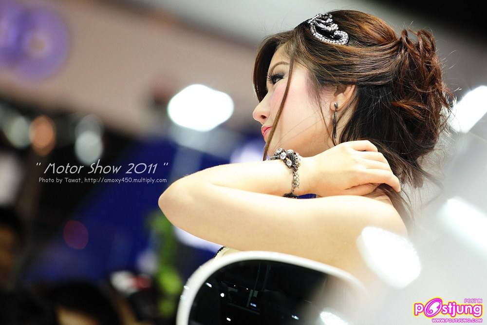 พริตตี้ ในงาน Motor Show 2011