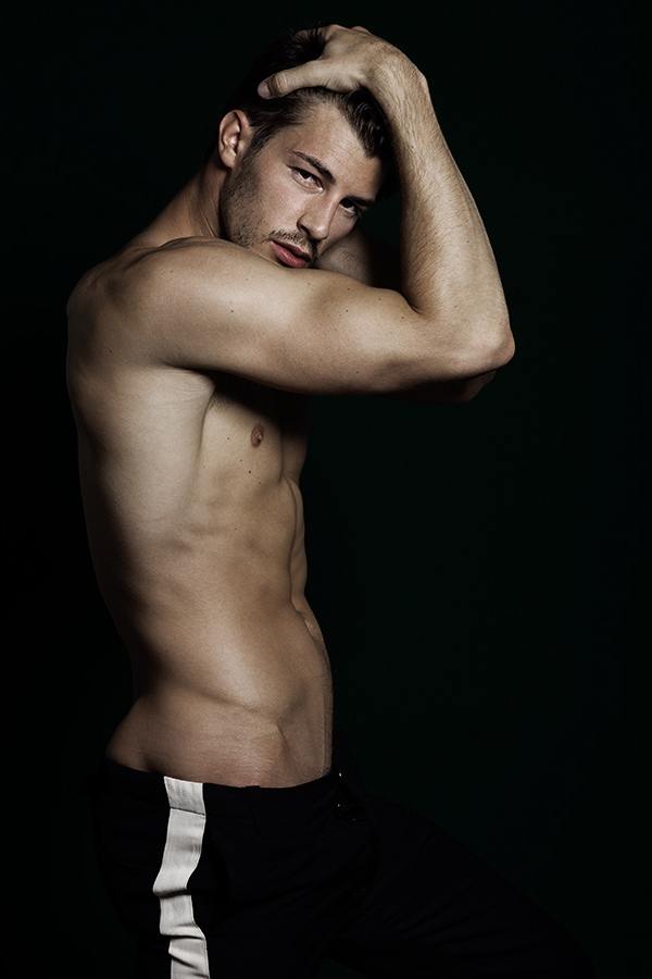 หนุ่มๆล่ำๆหล่อๆ