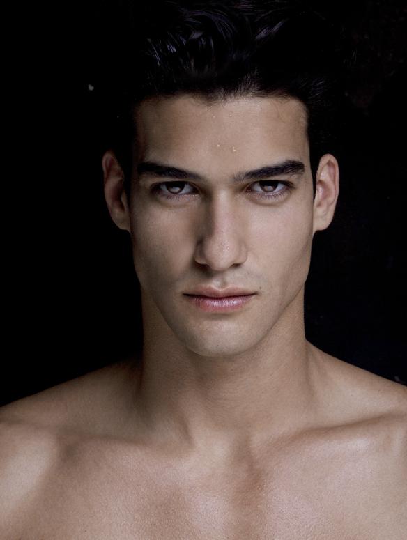 แบบนี้ก็หล่อดิครับ