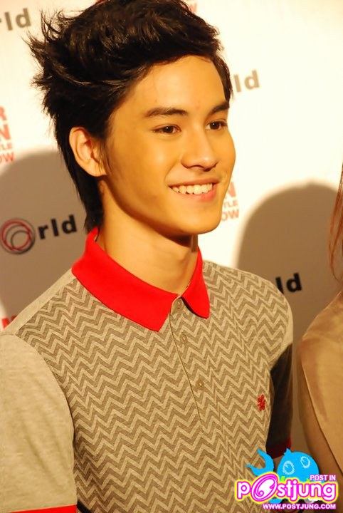 เก้า งานSummer Fashion -Unpack The Battle @ Central World