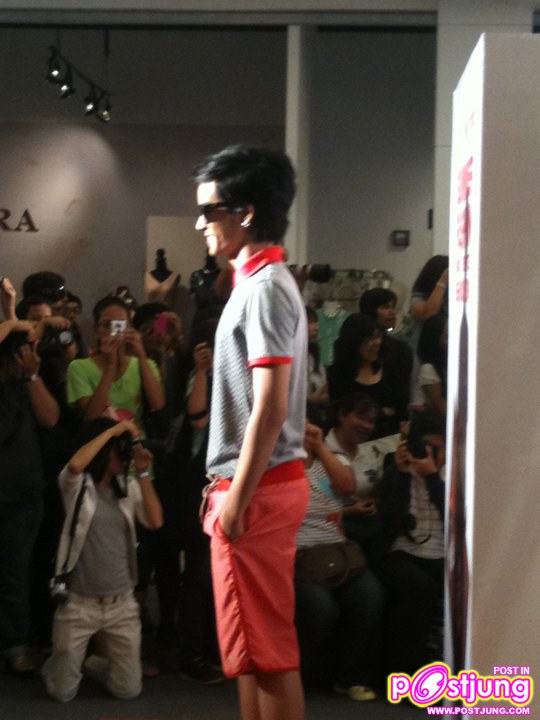 เก้า งานSummer Fashion -Unpack The Battle @ Central World