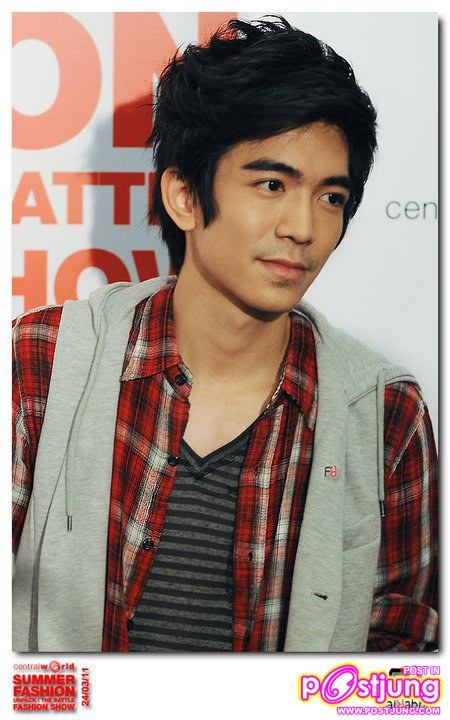 ต้อล เดินแบบในงาน Summer Fashion - Unpack The Battle @ Central World