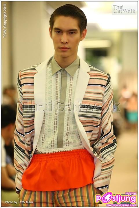 อวบอ้วน เดินแบบงานBIFW 2011 [Brand : Theatre]