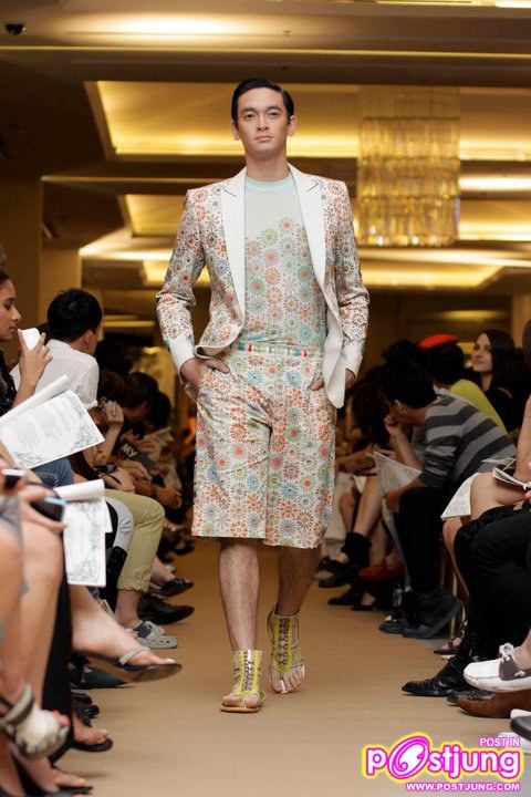 อวบอ้วน เดินแบบงานBIFW 2011 [Brand : Theatre]