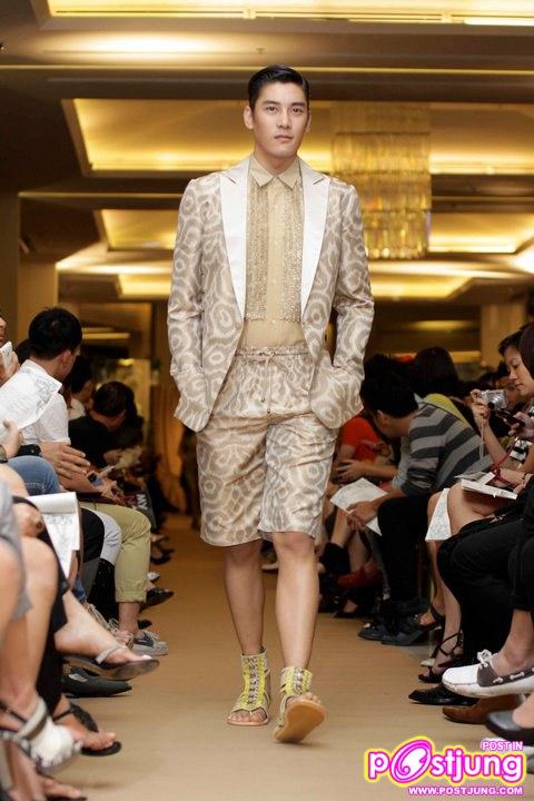 อวบอ้วน เดินแบบงานBIFW 2011 [Brand : Theatre]