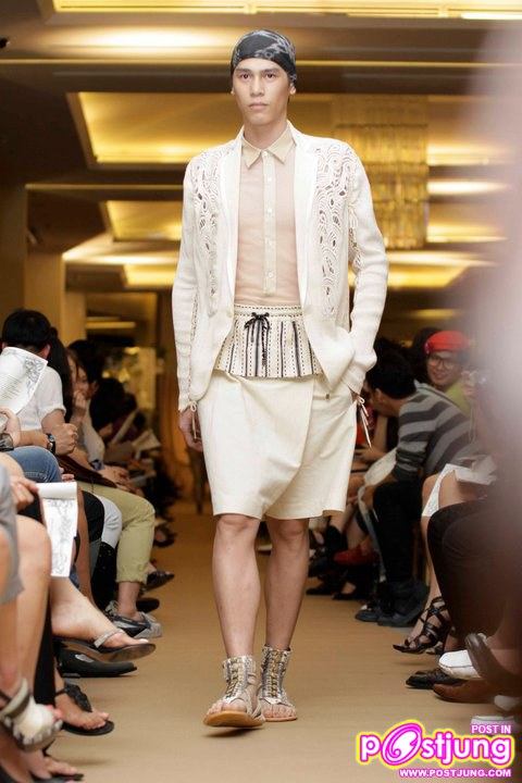 อวบอ้วน เดินแบบงานBIFW 2011 [Brand : Theatre]