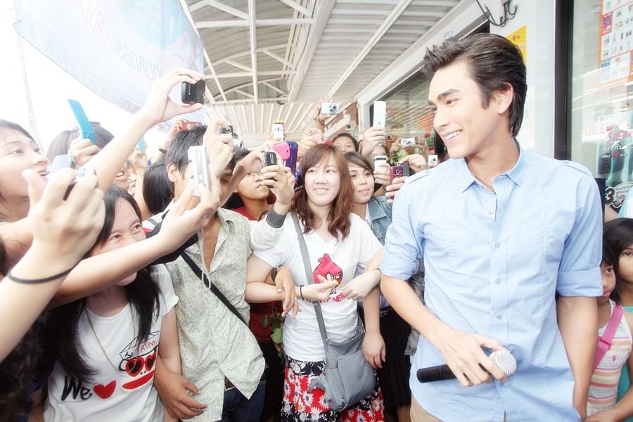 ณเดชไปเที่ยวโคราชกับโฟร์โมสต์