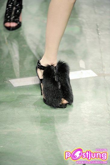 Brand รองเท้าที่สาวกแฟชั่นไม่ควรพลาด