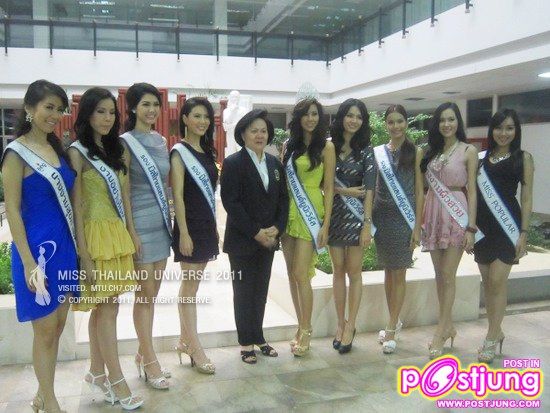 คณะมิสไทยแลนด์ยูนิเวิร์ส ประจำปี 2554 ขอบคุณสื่อมวลชน