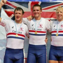 ห่อมกนักกีฬา